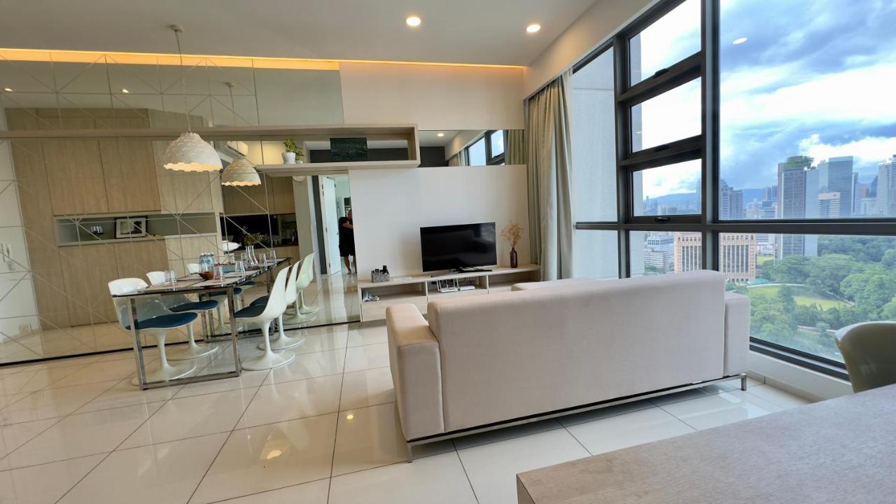 Extravagant Family-biz Nest @ Robertson 30f Pangsapuri