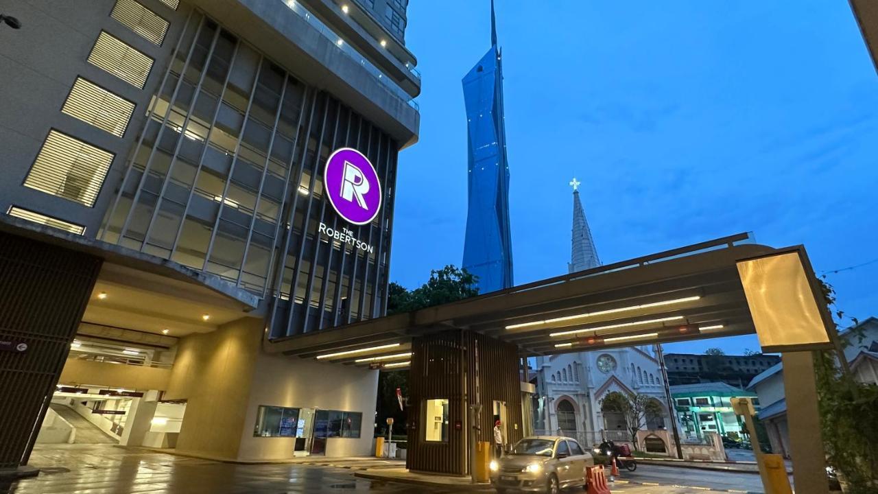 Pangsapuri Extravagant Family-biz Nest @ Robertson 30f