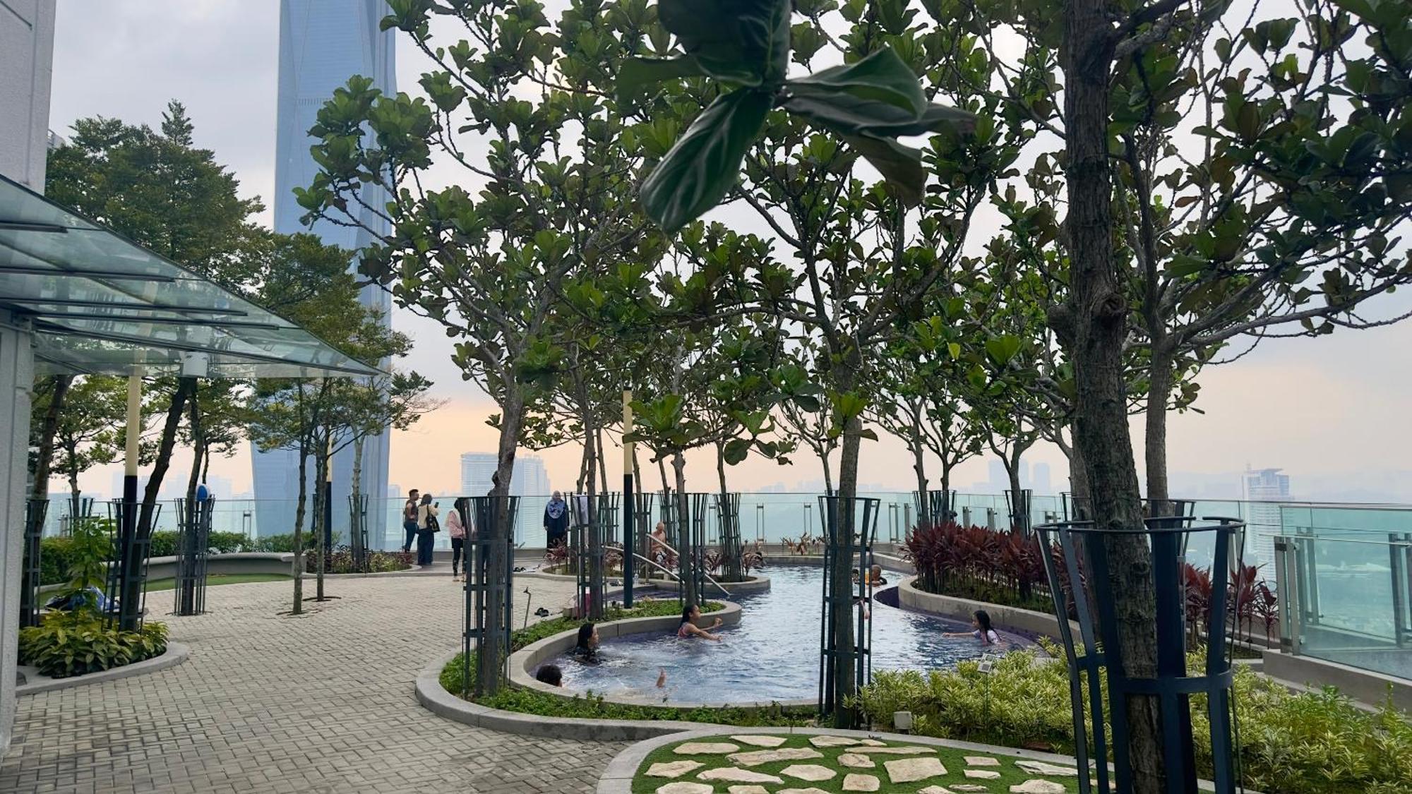 Extravagant Family-biz Nest @ Robertson 30f Pangsapuri Kuala Lumpur